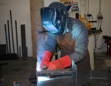 Personne équipé pour des fabrications spéciales 