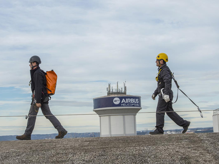 installation de dispositifs antichute chez Airbus Helicopters