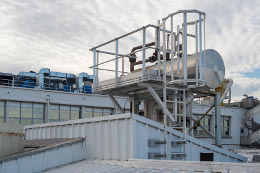 Passerelle pour accès sur cuve