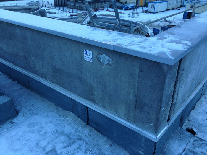 2013 12 18 11 30 02 Point d ancrage sur mur beton